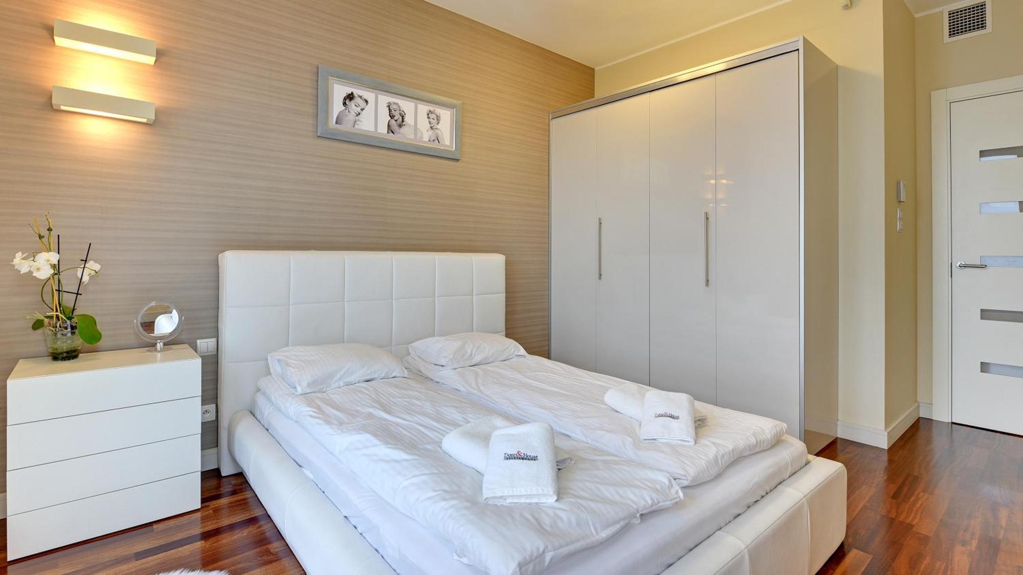 Dom & House - Apartamenty Sea Towers グディニャ 部屋 写真