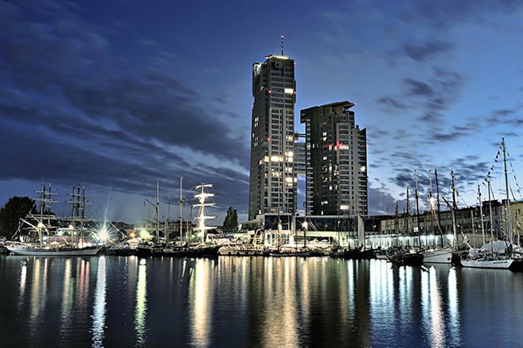 Dom & House - Apartamenty Sea Towers グディニャ エクステリア 写真